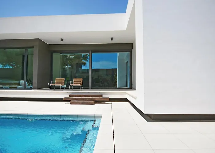 Blanca Willa L' Escala